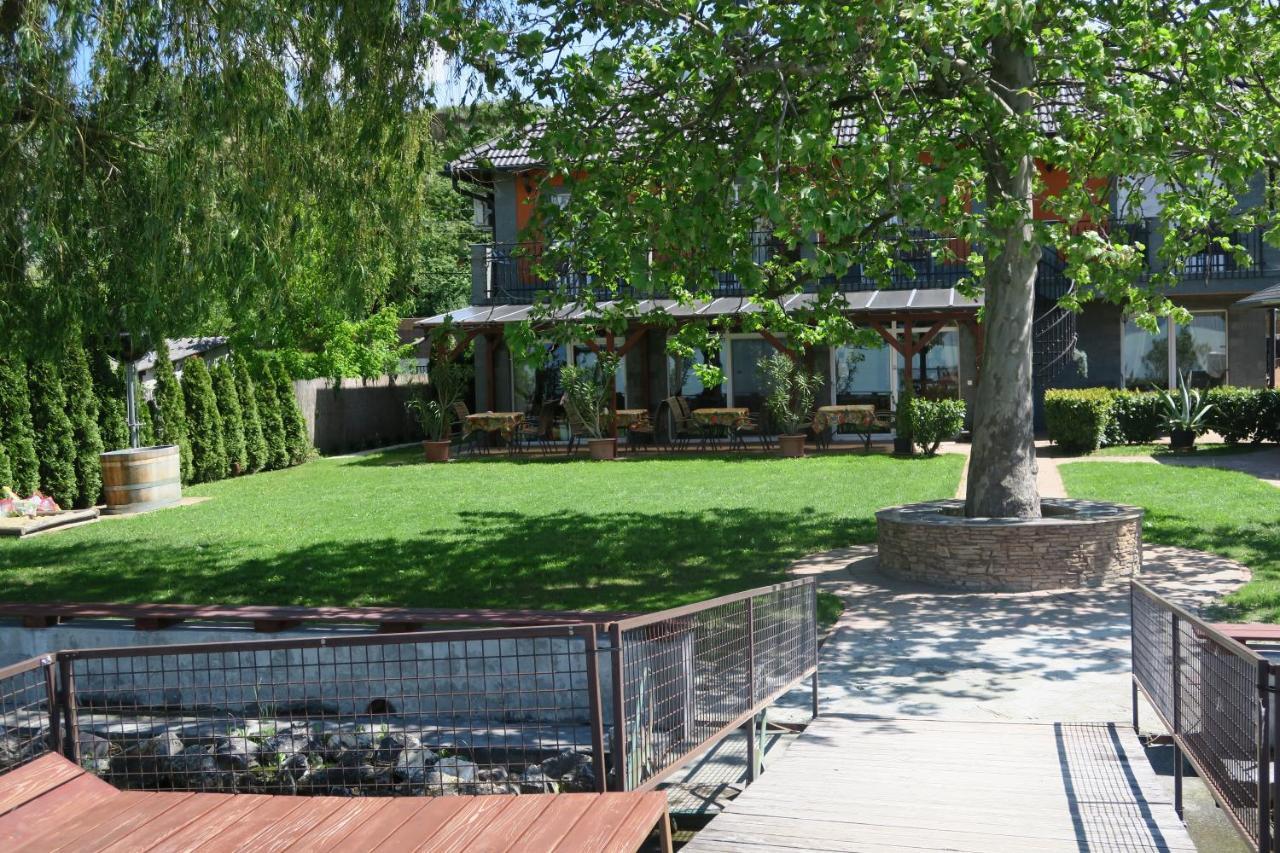 Granit Villa Balatonszarszo Εξωτερικό φωτογραφία
