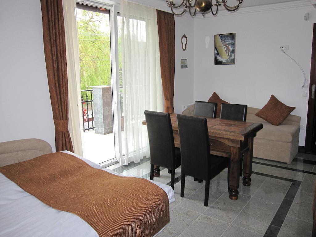 Granit Villa Balatonszarszo Εξωτερικό φωτογραφία